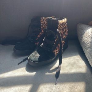 Women’s size 5.5 vans leopard print hidden wedge sneakers